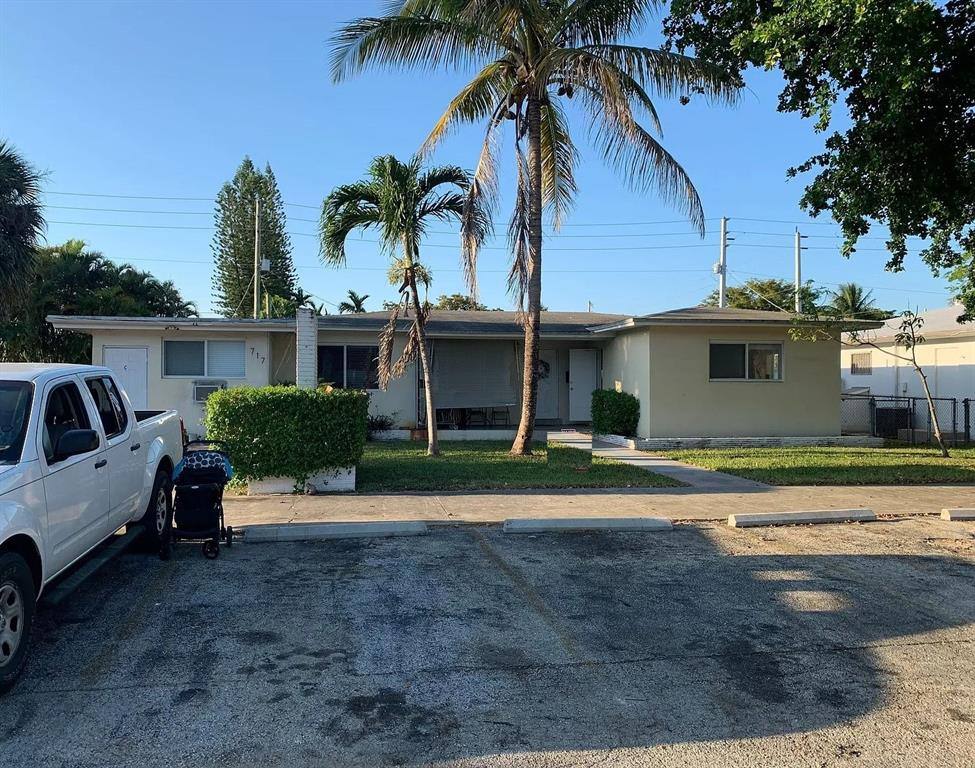 Apartment for rent at 717 NE 10th Ave #717-3, Hallandale, FL 33009