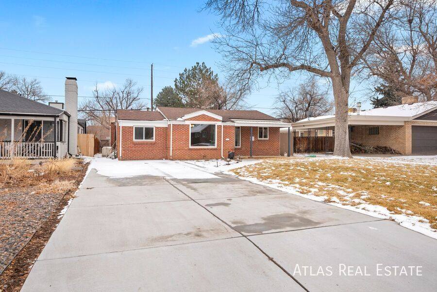 House for rent at 2020 N Oneida St, Denver, CO 80207