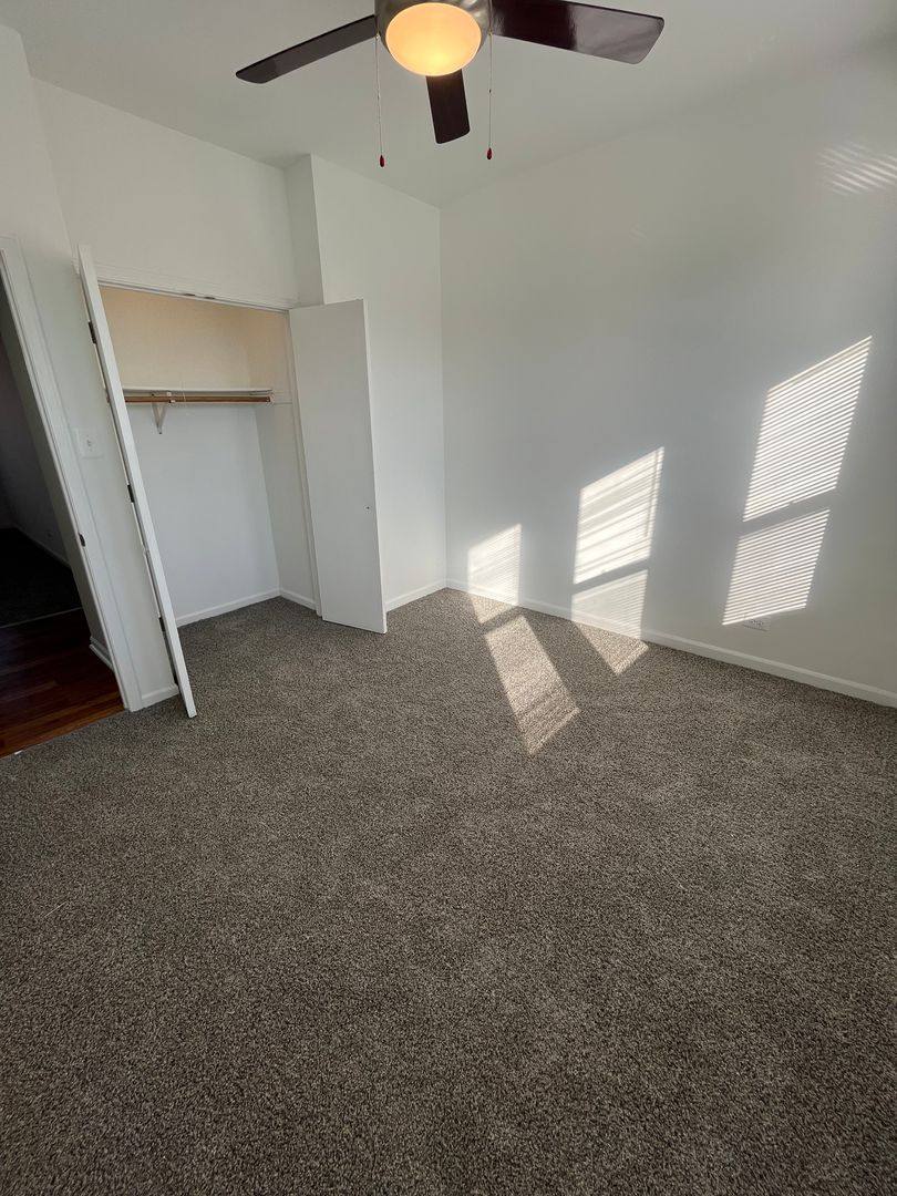 Apartment for rent at 5826 W Washington Blvd, Chicago, IL 60644