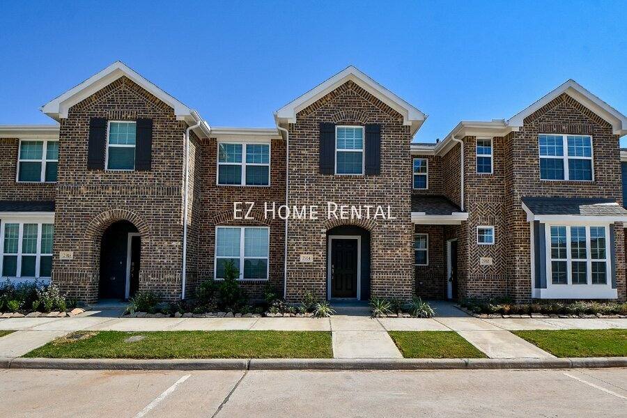 Townhouse for rent at 2914 Scanlan Meadow, Missouri City, TX 77459