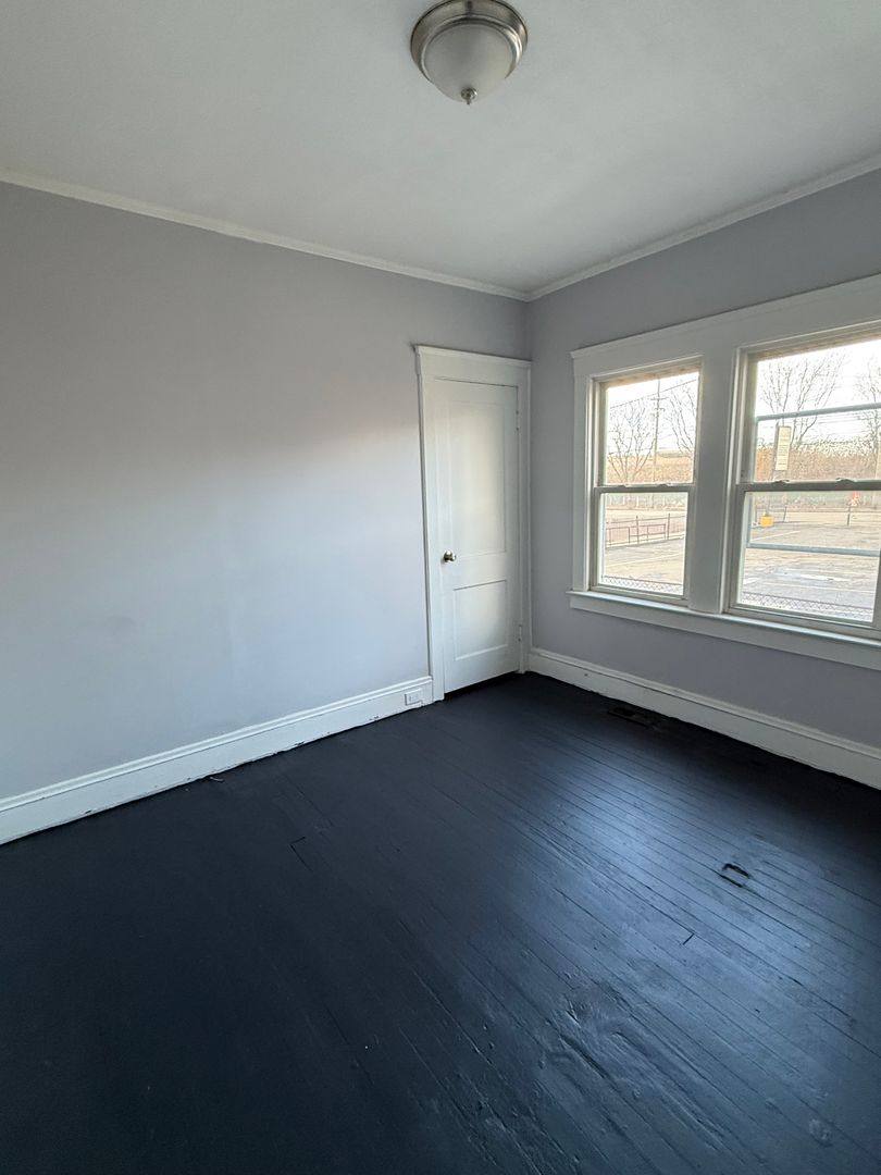 Apartment for rent at 1417 E, Cleveland, OH 44110