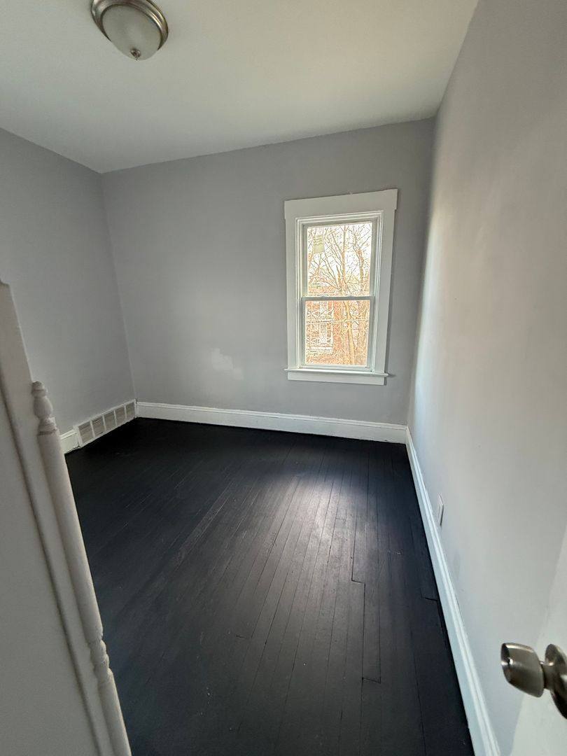 Apartment for rent at 1417 E, Cleveland, OH 44110