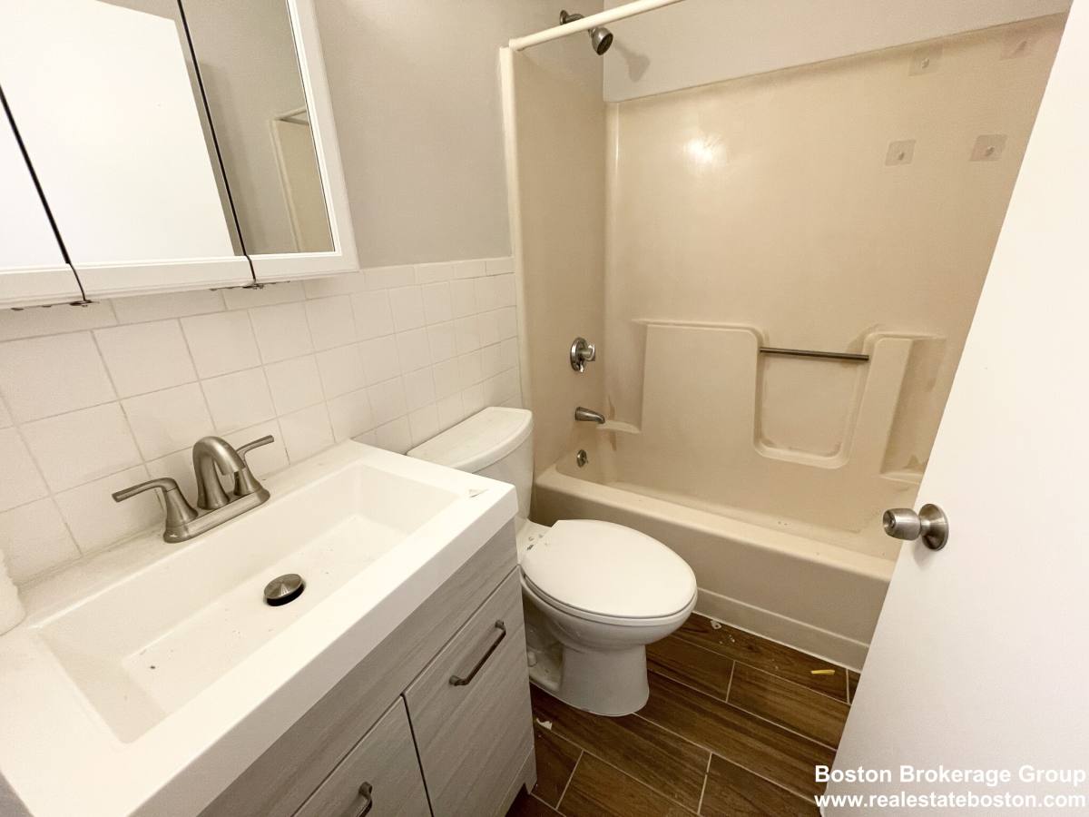 Apartment for rent at 92 Hammond St #5, Roxbury Crossing, MA 02120