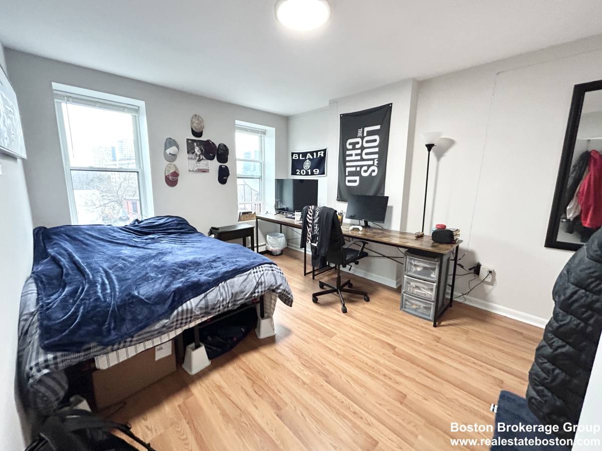 Apartment for rent at 92 Hammond St #5, Roxbury Crossing, MA 02120