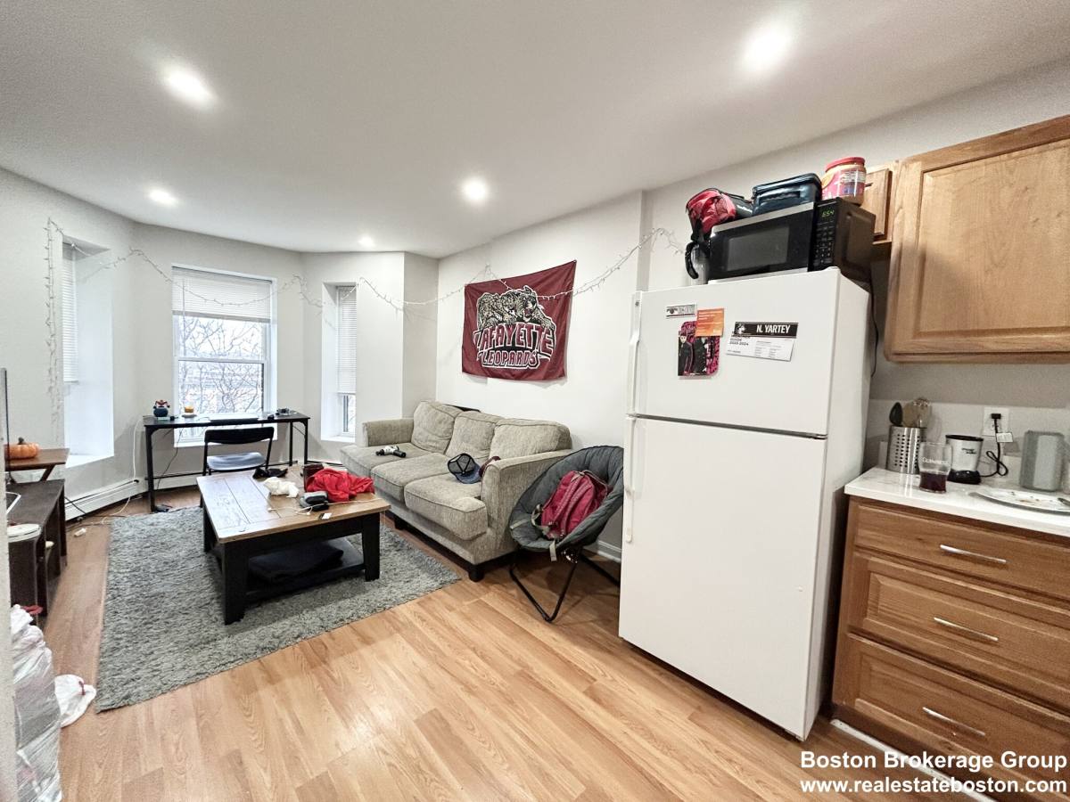 Apartment for rent at 92 Hammond St #5, Roxbury Crossing, MA 02120
