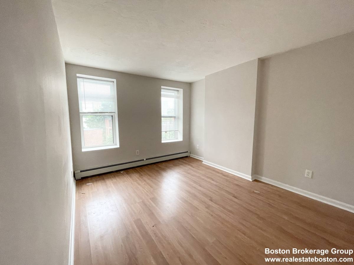 Apartment for rent at 92 Hammond St #5, Roxbury Crossing, MA 02120