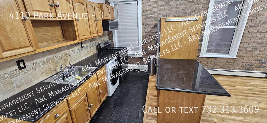 Apartment for rent at 4110 Park Ave #3, Weehawken, NJ 07086