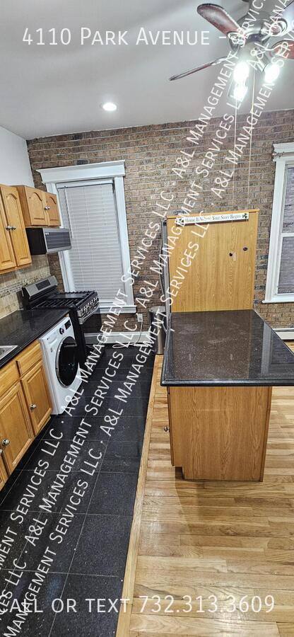 Apartment for rent at 4110 Park Ave #3, Weehawken, NJ 07086