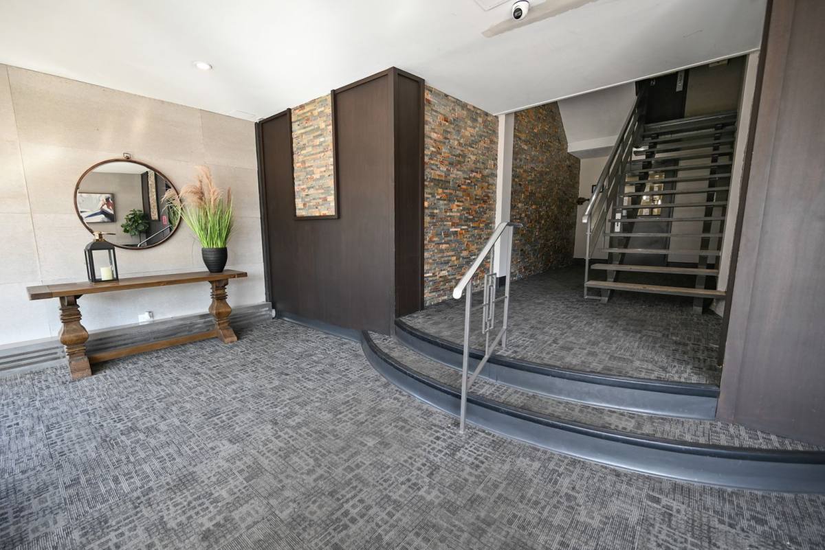Apartment for rent at 12050 Lake Ave #103, Lakewood, OH 44107