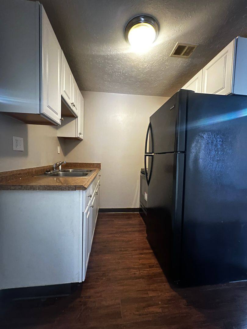 Apartment for rent at 12050 Lake Ave #103, Lakewood, OH 44107
