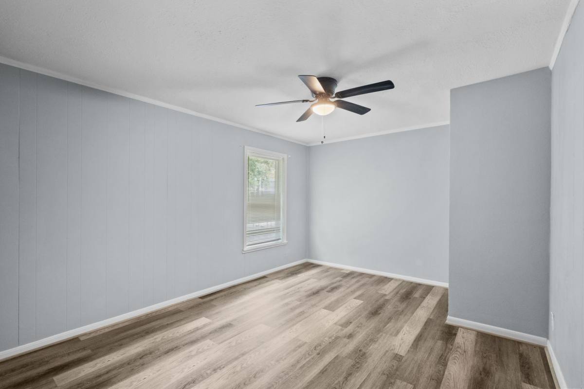 Apartment for rent at 2324 Cedar Dr, La Marque, TX 77568