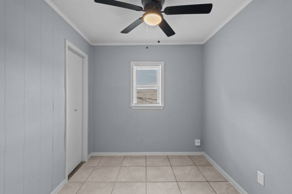 Apartment for rent at 2324 Cedar Dr, La Marque, TX 77568