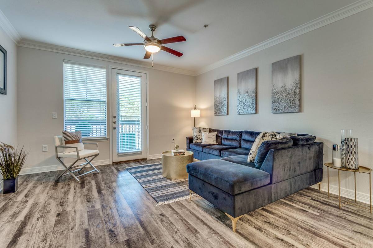 Apartment for rent at 7550 Kirby Dr #PK1, Houston, TX 77030