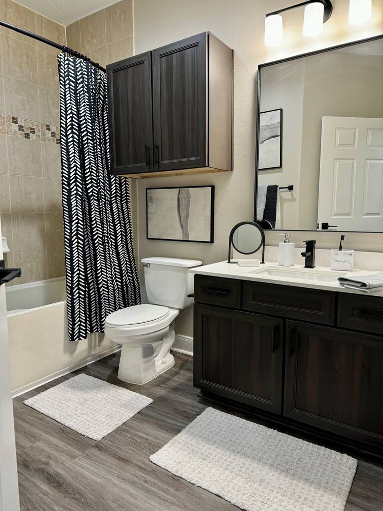 Apartment for rent at 2345 Sage Rd #MS1, Houston, TX 77056