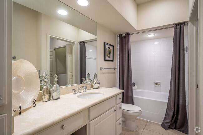 Apartment for rent at 320 Jackson Hill St #JH1, Houston, TX 77007
