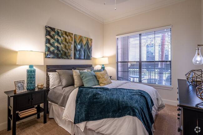 Apartment for rent at 320 Jackson Hill St #JH2, Houston, TX 77007