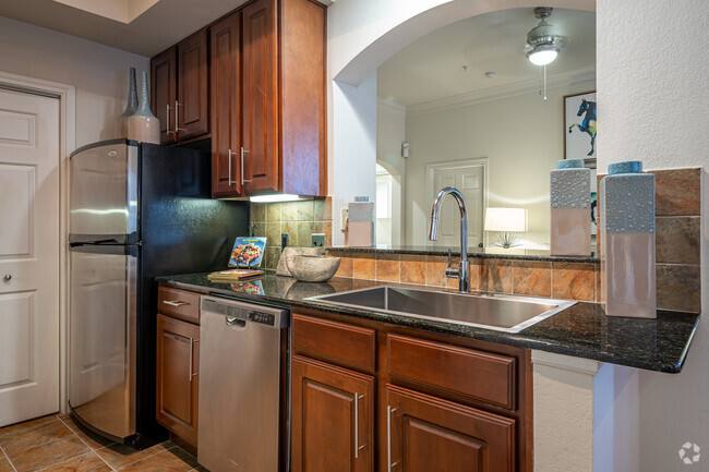 Apartment for rent at 320 Jackson Hill St #JH2, Houston, TX 77007