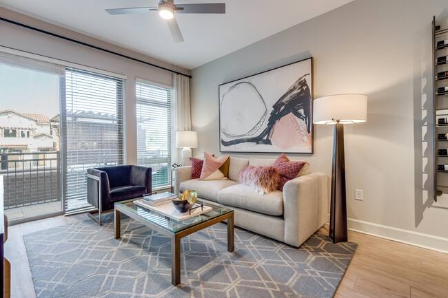 Apartment for rent at 1320 Montrose Blvd #MBB1, Houston, TX 77019