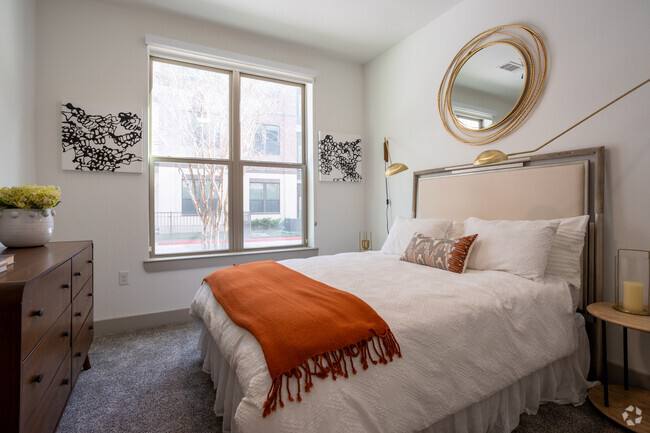 Apartment for rent at 3030 Summer St #BSS1, Houston, TX 77007