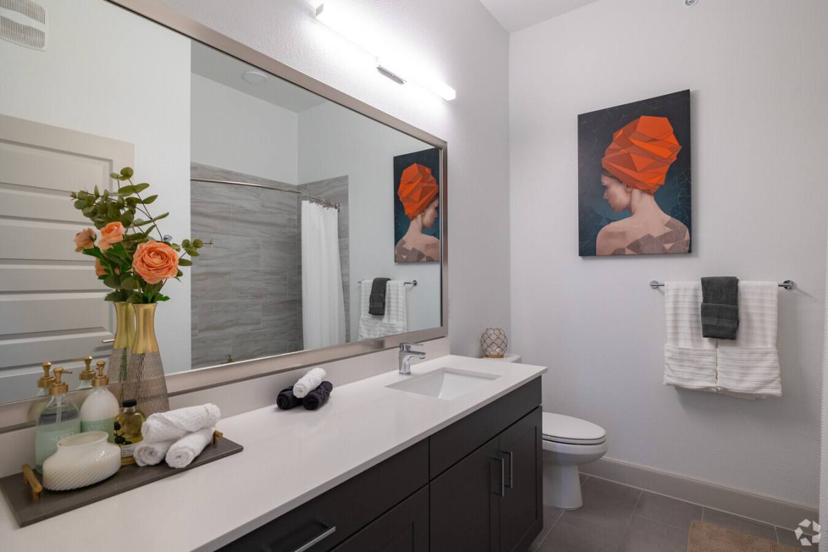 Apartment for rent at 1011 W 34th St #TRGO1, Houston, TX 77018