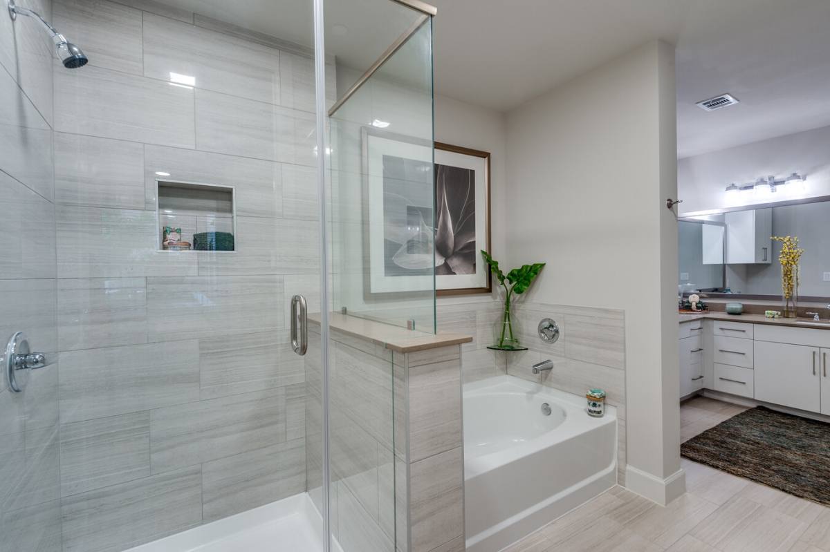 Apartment for rent at 1320 Montrose Blvd #MBB2, Houston, TX 77019