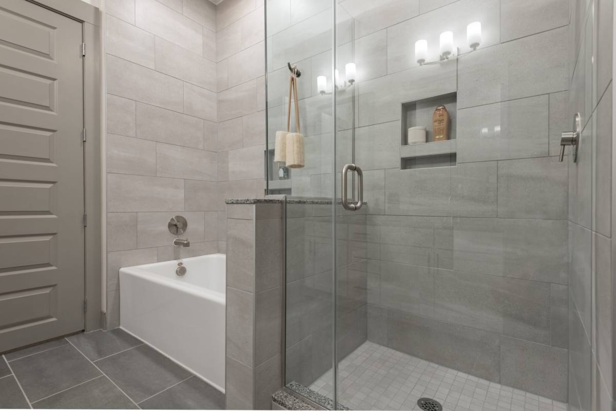 Apartment for rent at 5004 Memorial Dr #AM1, Houston, TX 77007