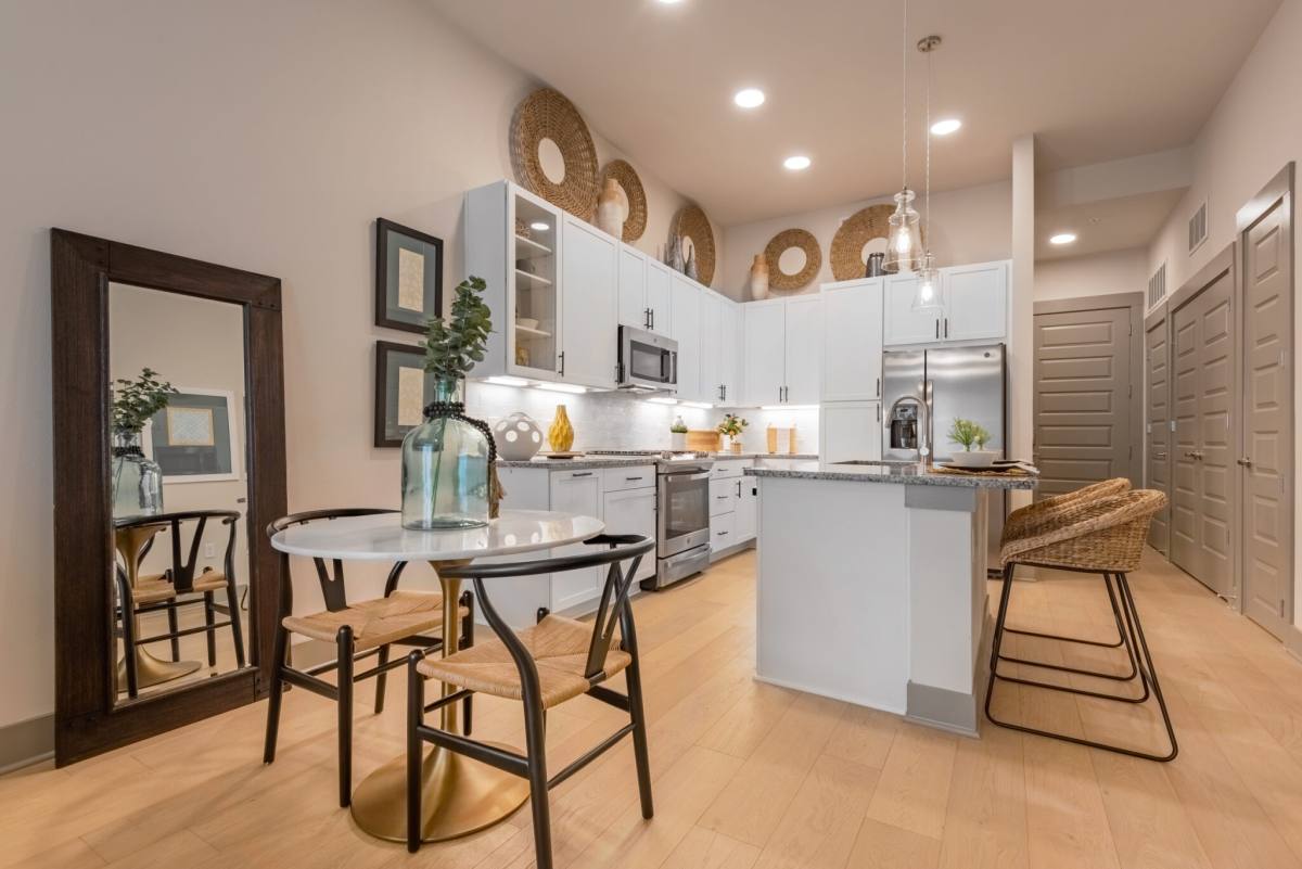 Apartment for rent at 5004 Memorial Dr #AM1, Houston, TX 77007