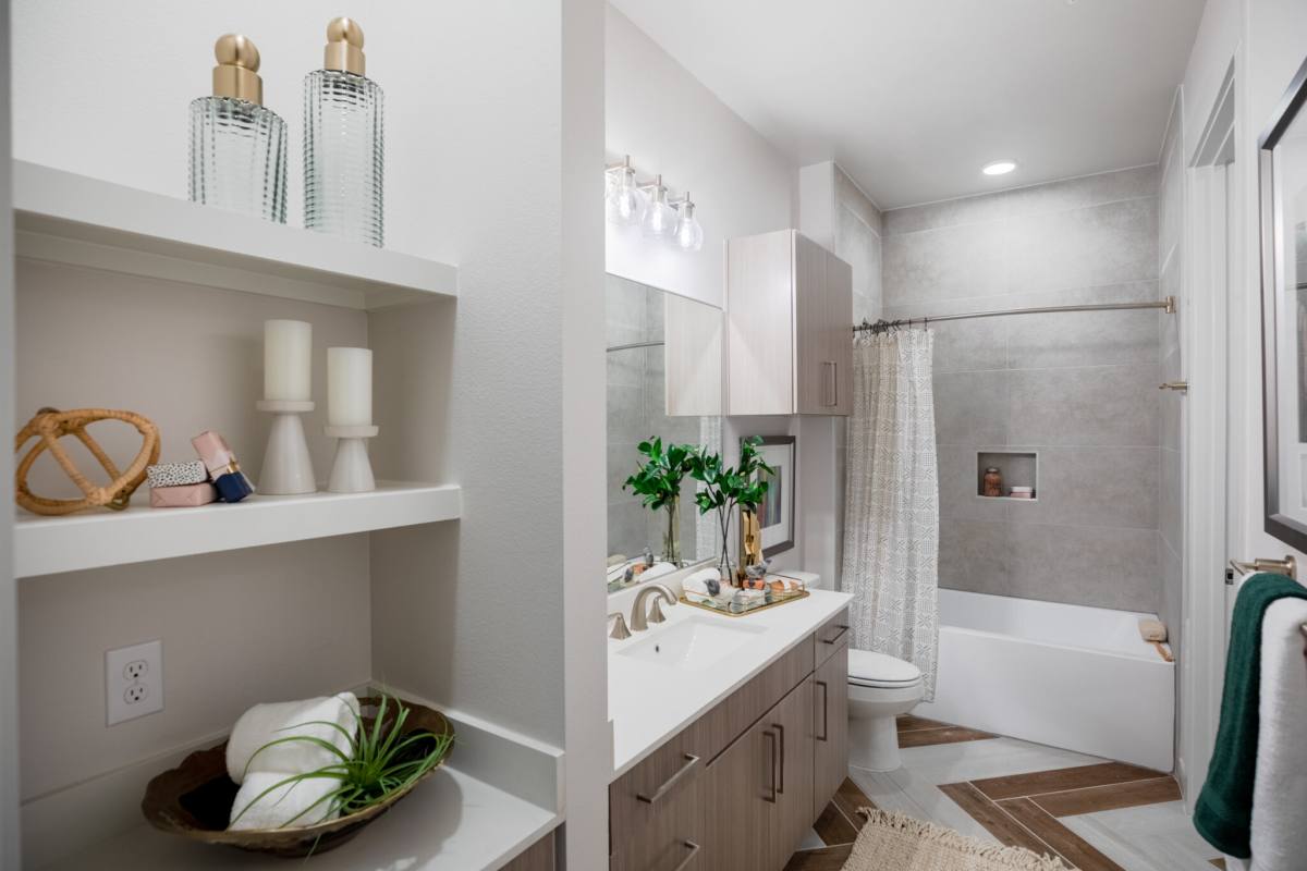 Apartment for rent at 5004 Memorial Dr #AM2, Houston, TX 77007