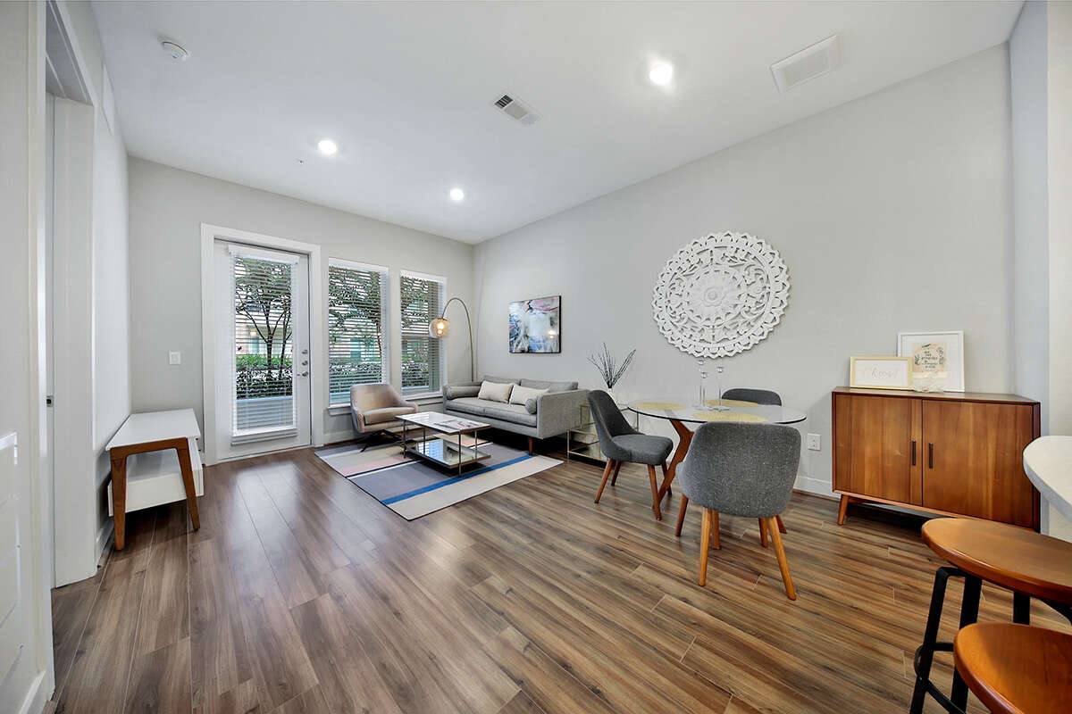 Apartment for rent at 150 W Sam Houston Parkway N #AOTB2, Houston, TX 77024