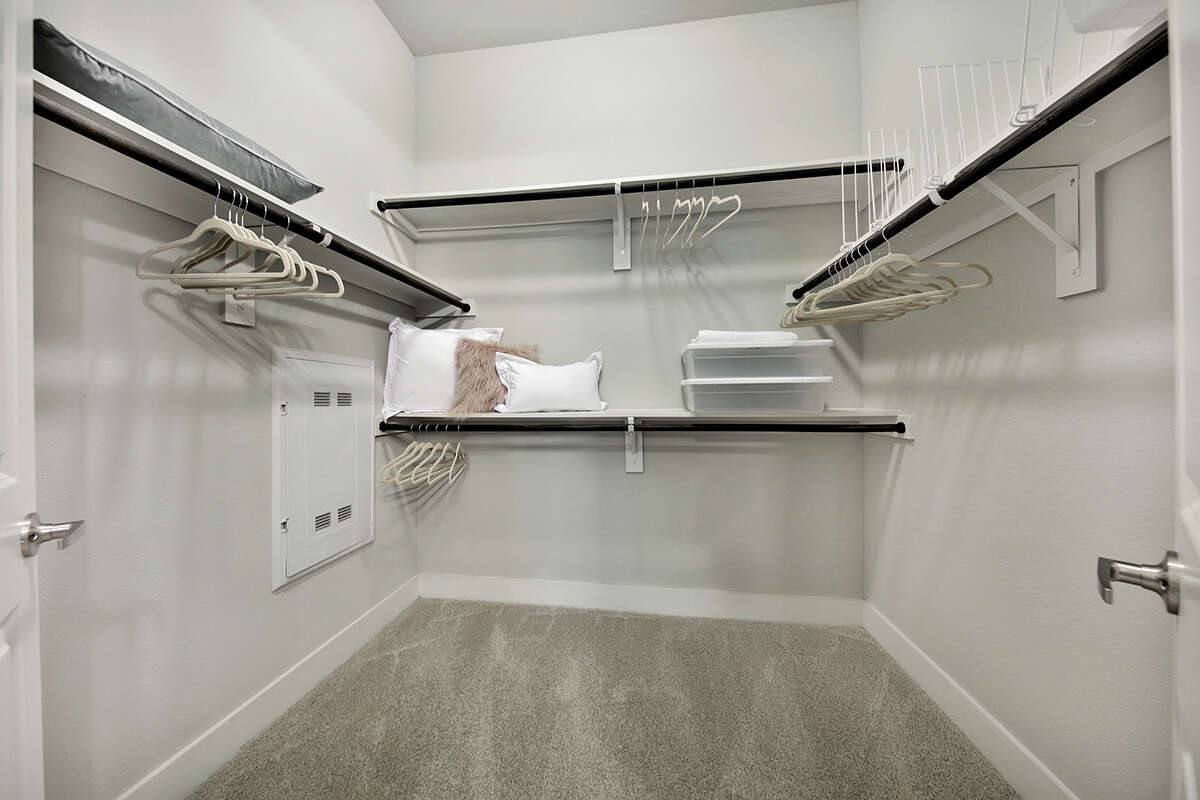 Apartment for rent at 150 W Sam Houston Parkway N #AOTB2, Houston, TX 77024