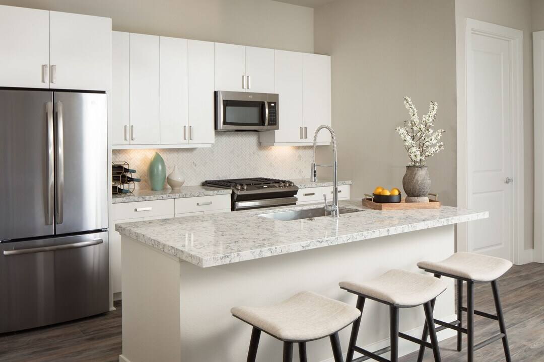 Apartment for rent at 7655 Washington Ave #BMP, Houston, TX 77007