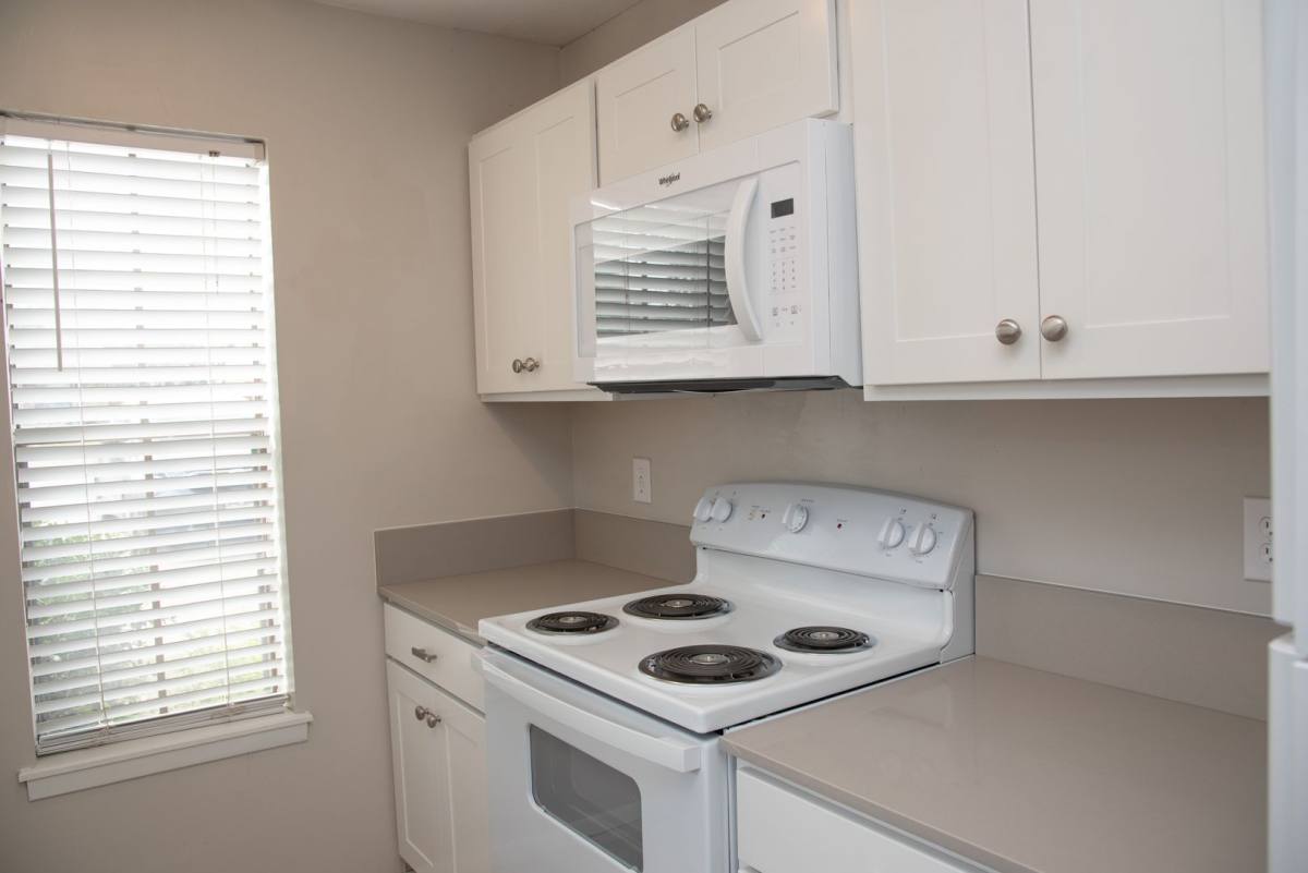 Townhouse for rent at 814 San Saba, College Station, TX 77845
