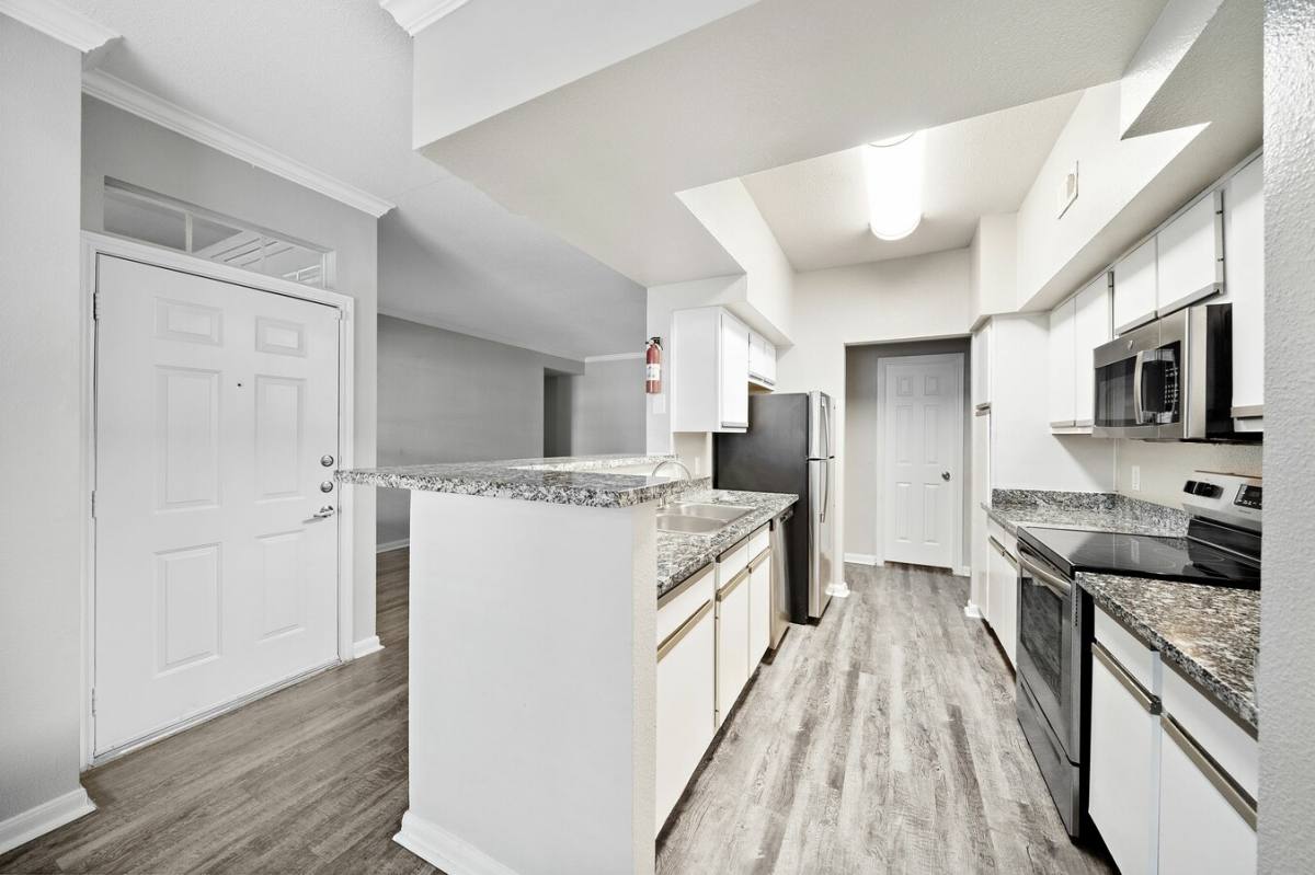 Apartment for rent at 15100 Ella Blvd #CLCT, Houston, TX 77090