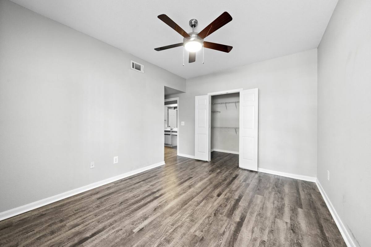 Apartment for rent at 15100 Ella Blvd #CLCT, Houston, TX 77090