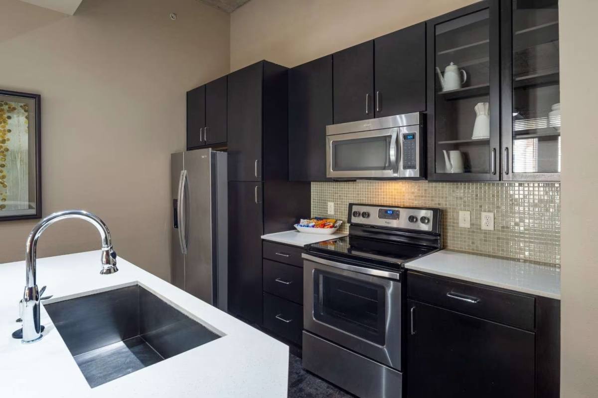 Apartment for rent at 7010 Staffordshire St #EMC, Houston, TX 77030