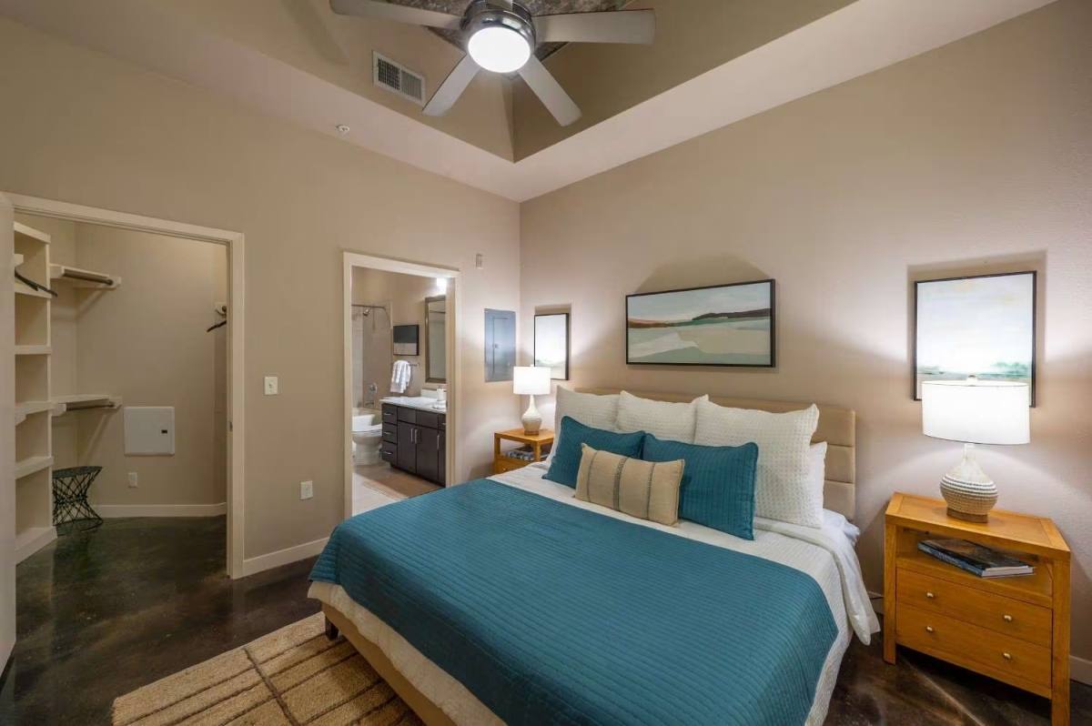 Apartment for rent at 7010 Staffordshire St #EMC, Houston, TX 77030