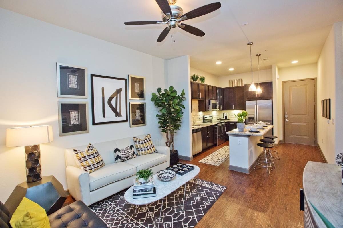 Apartment for rent at 21525 Spring Plaza Dr #ESC1, Spring, TX 77388