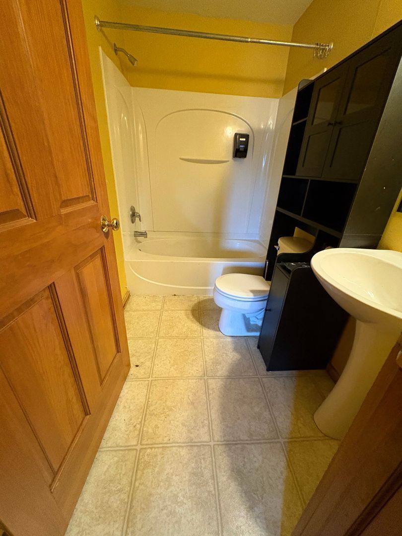 Apartment for rent at 467 Overlook, Warrens, WI 54666