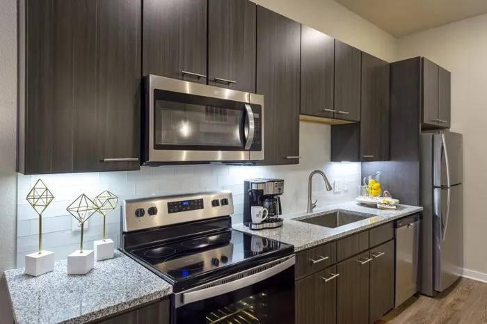 Apartment for rent at 1466 Ivy Park Terrace #IYL, Houston, TX 77047