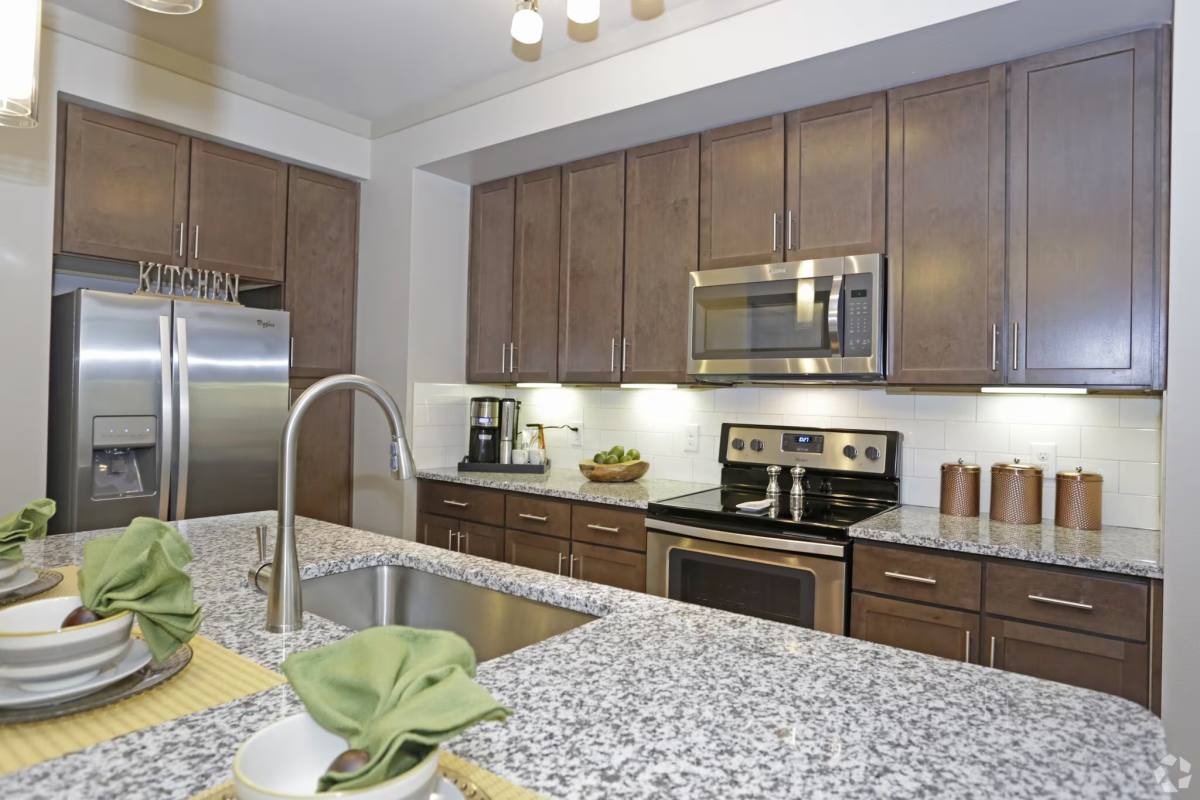 Apartment for rent at 331 Forest Center Dr #KLG1, Kingwood, TX 77339