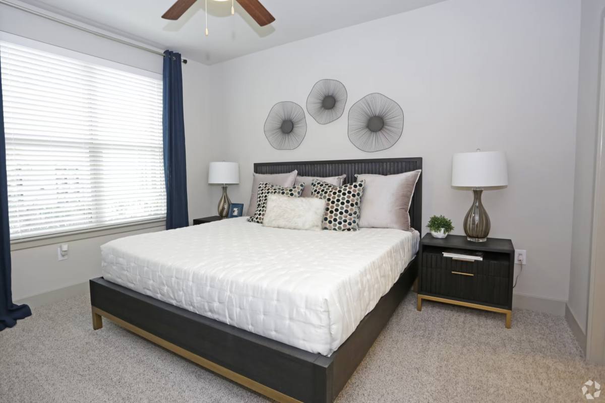 Apartment for rent at 331 Forest Center Dr #KLG1, Kingwood, TX 77339