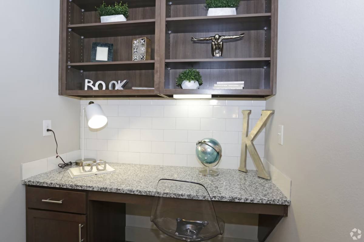 Apartment for rent at 331 Forest Center Dr #KLG1, Kingwood, TX 77339