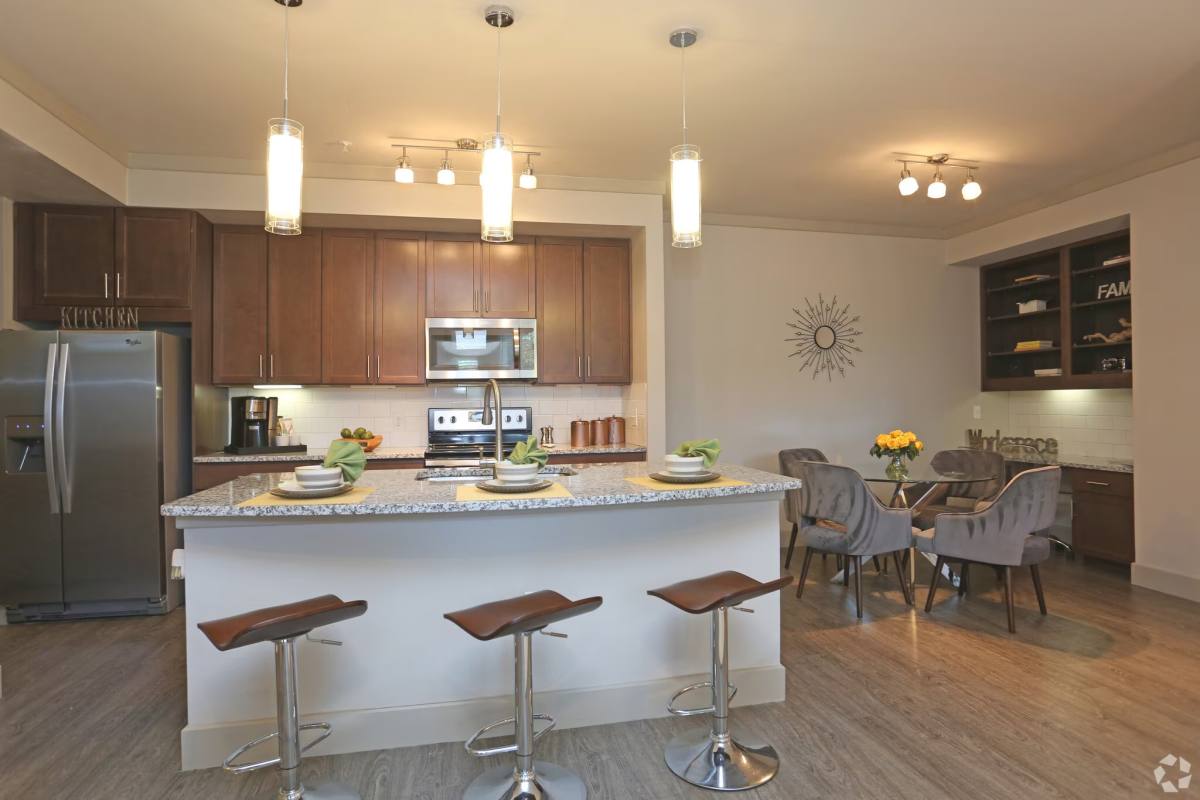 Apartment for rent at 331 Forest Center Dr #KLG1, Kingwood, TX 77339