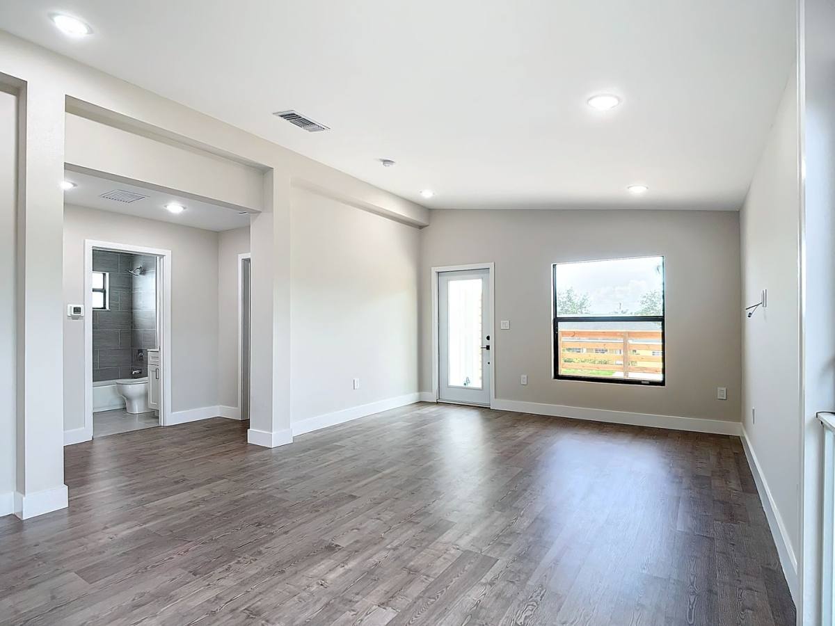House for rent at 2505 Storter Ave, Naples, FL 34112