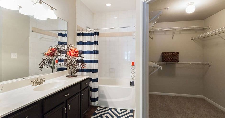 Apartment for rent at 2500 Old Farm Rd #ODF2, Houston, TX 77063