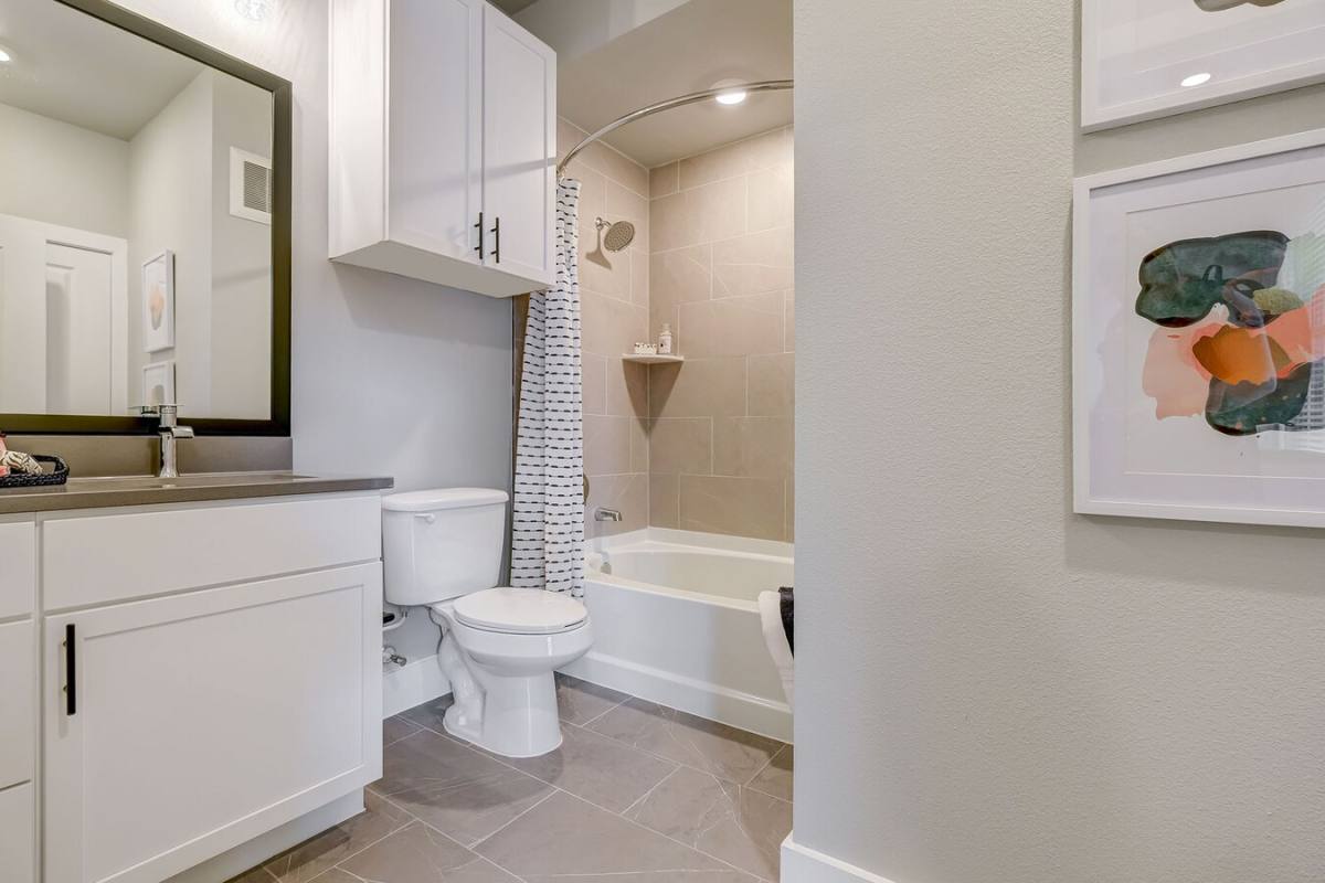 Apartment for rent at 13802 Napoli Dr #PON, Houston, TX 77070