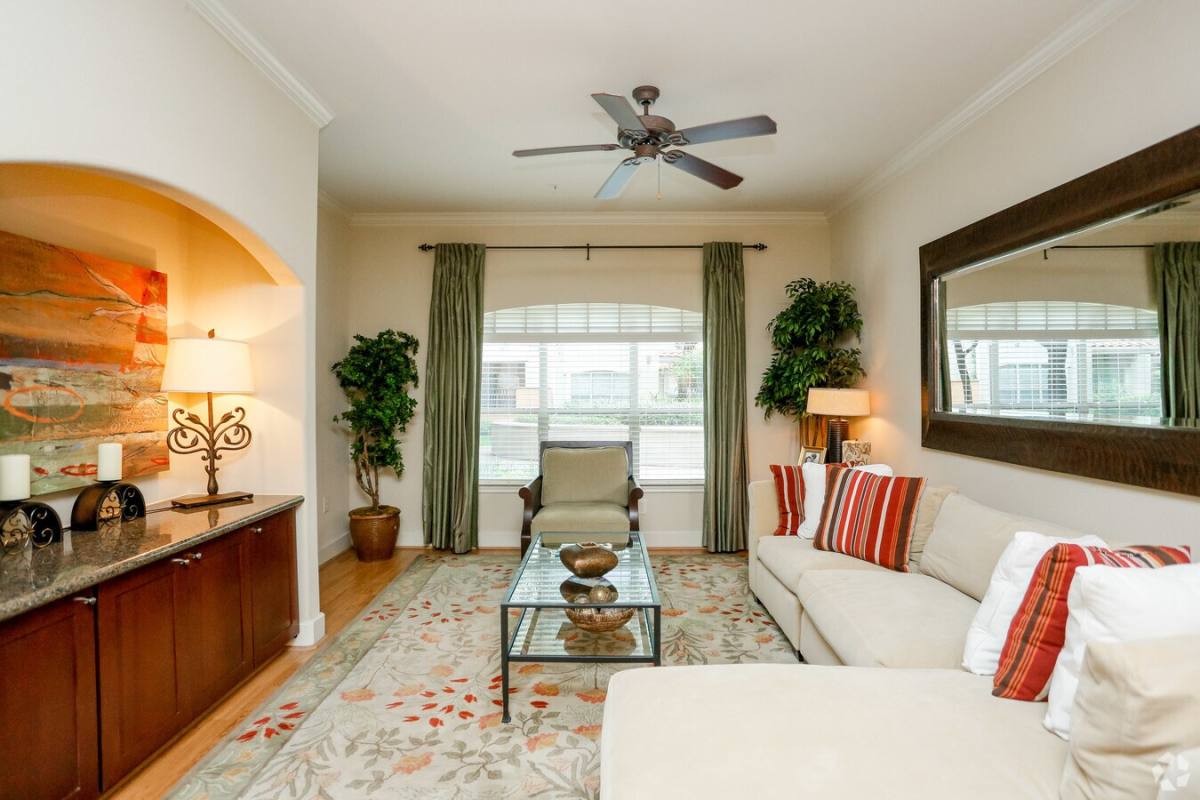 Apartment for rent at 3003 Seagler Rd #PW82, Houston, TX 77042