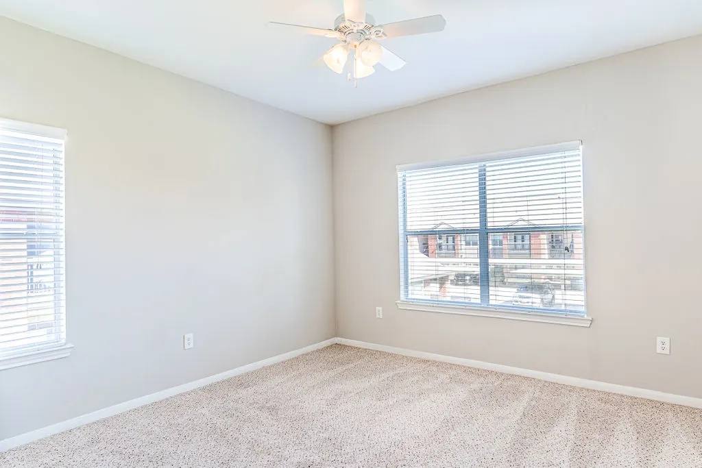 Apartment for rent at 1710 Old Alvin Rd #OBE, Pearland, TX 77581