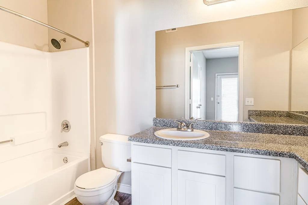 Apartment for rent at 1710 Old Alvin Rd #OBE, Pearland, TX 77581