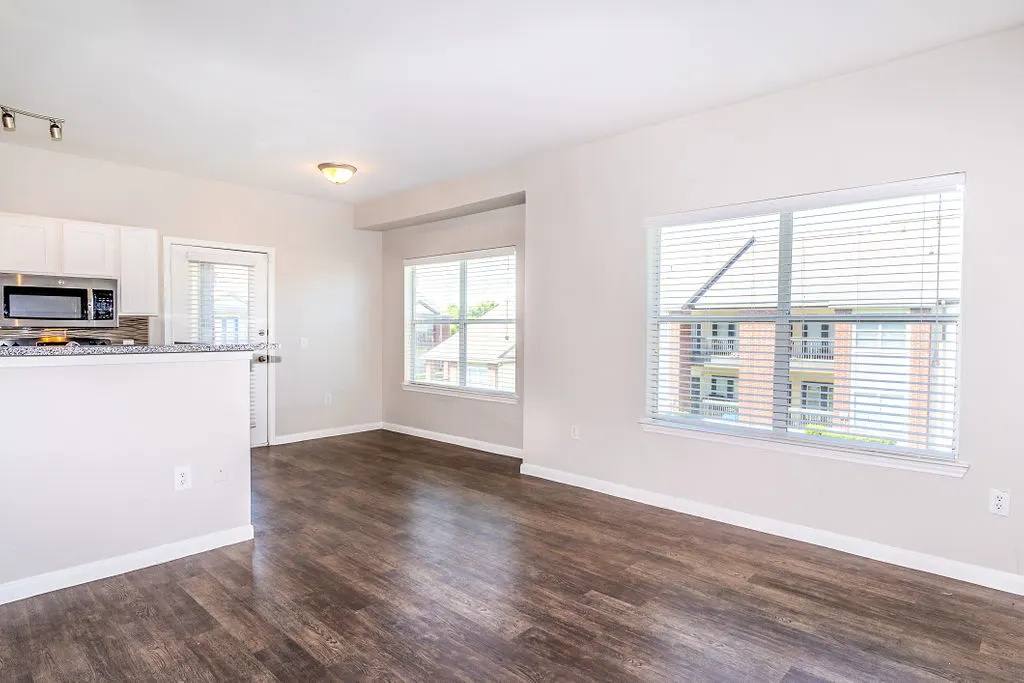 Apartment for rent at 1710 Old Alvin Rd #OBE, Pearland, TX 77581